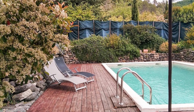 Gîte piscine privée dans Mas