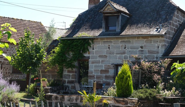 Gîte Pour 2 Personnes, en Campagne, Avec Piscine