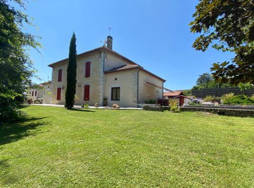 gîte porte de la bastide