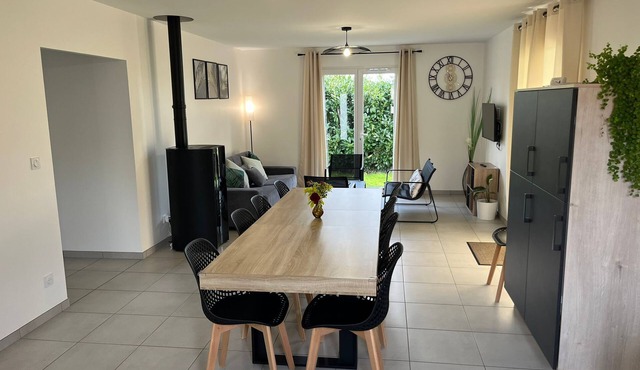 Gîte Proche du Futuroscope, à la Campagne, Idéal en Famille ou Entre Amis