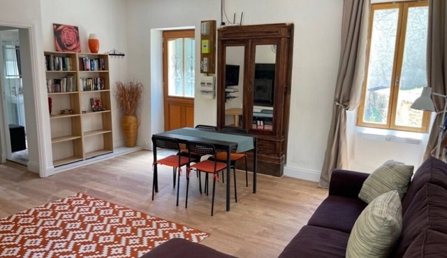 Gîte rénové avec piscine privée pour 4 personnes