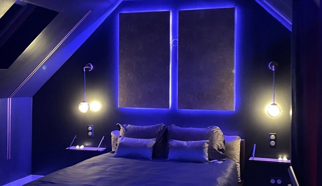 Gîte Romantique Avec SPA et Accessoires Coquins