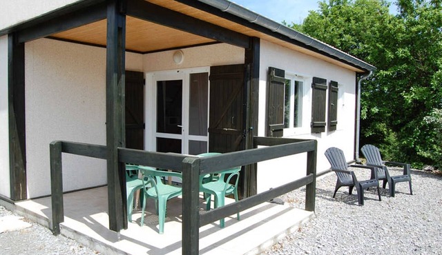 Gîte Romarin 2 – Village de Gîtes with Pools, Tennis & Panoramic Views