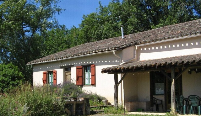 Gîte Rural Pour 14 Personnes Avec Piscine Privée.