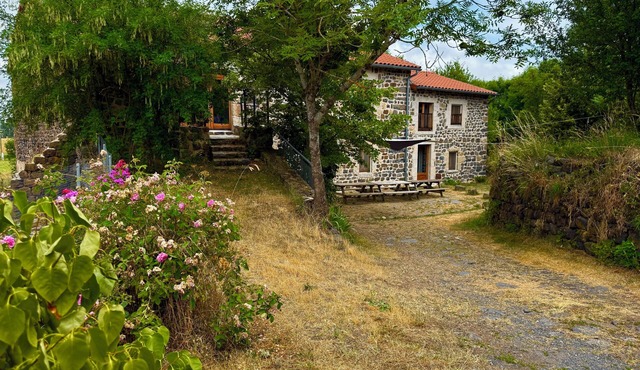 Gîte rural de Groupe - 3 épis " L'estaou " - 15 pers (19 sleeps) - Ecogîte