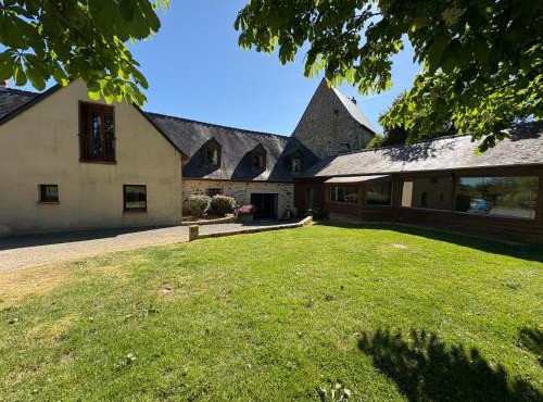 Gîte rural spacieux avec piscine