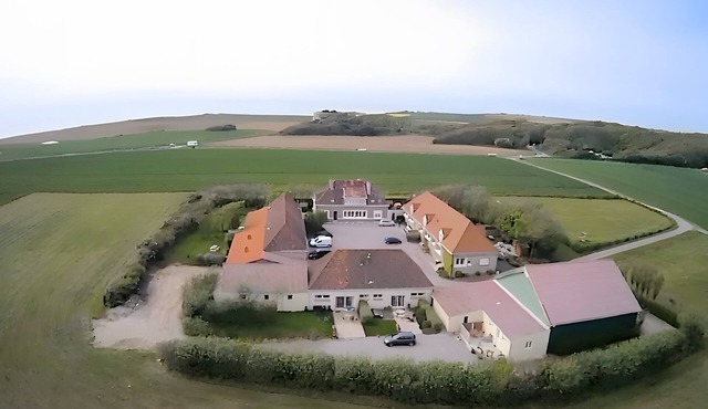 Gîte Rural La Mousson, Studio: Sea View, Shared Garden & Wi-Fi