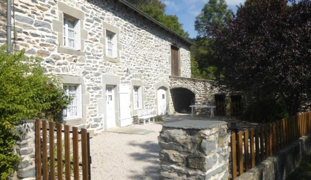 Gîte Saint-Hostien, 3 pièces, 5 personnes - FR-1-582-276
