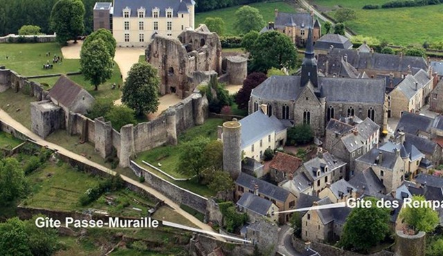 Gîte Sainte-Suzanne-et-Chammes, 3 pièces, 4 personnes - FR-1-600-179