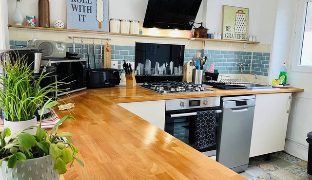 Gîte Savanna Lovely 2-bedroom village home in Bussière-DunoisenSleeps 4