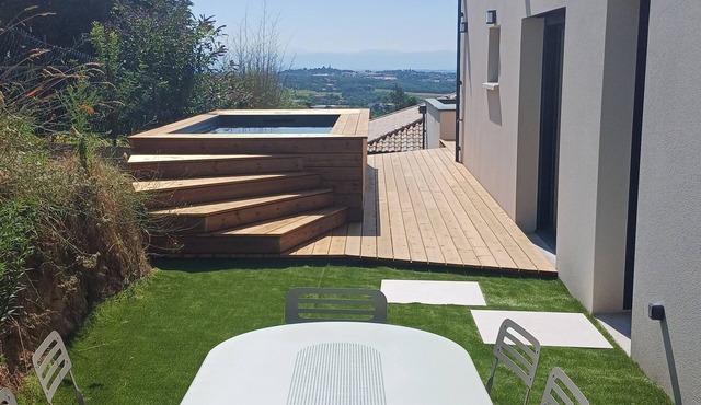 Gîte & Spa l'ancienne vigne with private pool in Ardèche