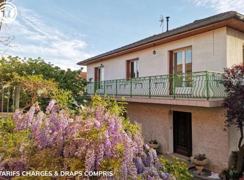Gîte spacieux et confortable avec terrasse à Roanne - FR-1-496-337