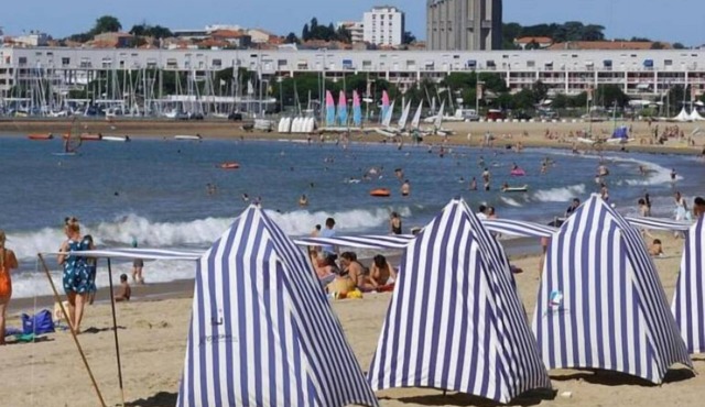 Gîte Studio à Courcoury les Groies "saintes"