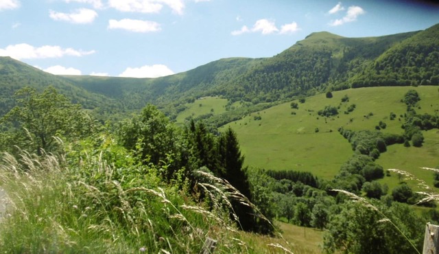 Gîte Vallée d'Aspre: location montagne (Cantal- France)