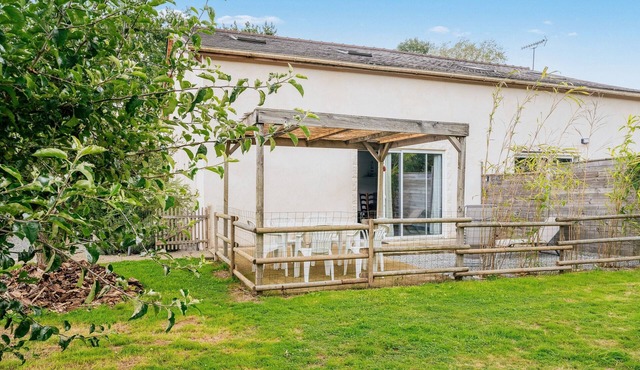 Gîtes de l'hivet - "La Pommeraie" with Private Terrace