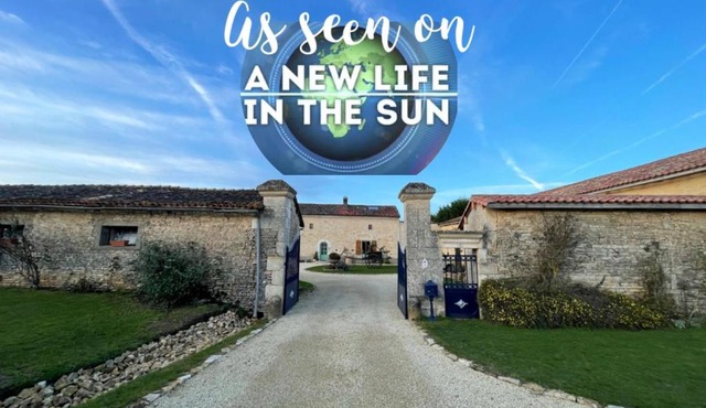 Gîtes de Vanzay - Charming gîte - 3 bedrooms with Hot Tub