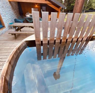 Gîtes et yourte le Tucaou avec bains nordiques