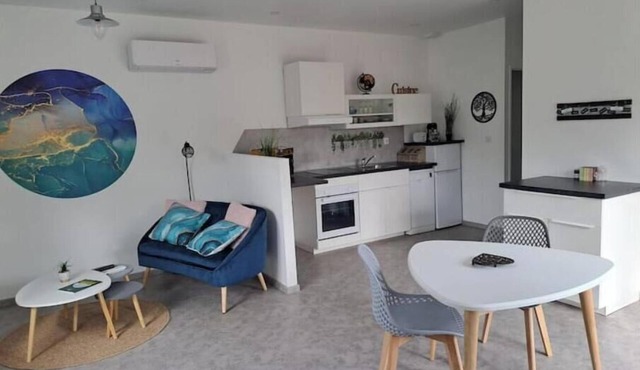 Gîtes À LA source "La Dronne" accommodation