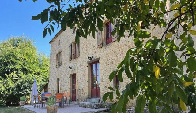 Gîtes OSTAL de Marcillac with swimming pool - Le Pigeonnier