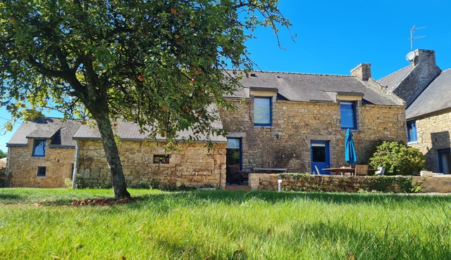 Gîtes Parenthèse Breizh : Quiet, charming, heated pool between Quiberon and Etel.