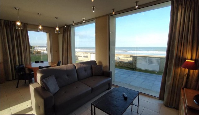 Gîtes "Plage" ou "Pieds dans l'Eau" en FRONT DE MER à Asnelles , 3km d'Arromanches, 10km de Bayeux