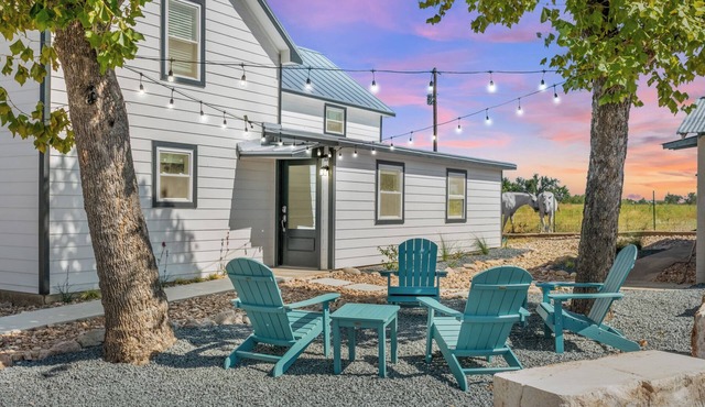 G&B Haus | 4/2.5 | Grill, Fire-Pit, Full Kitchen