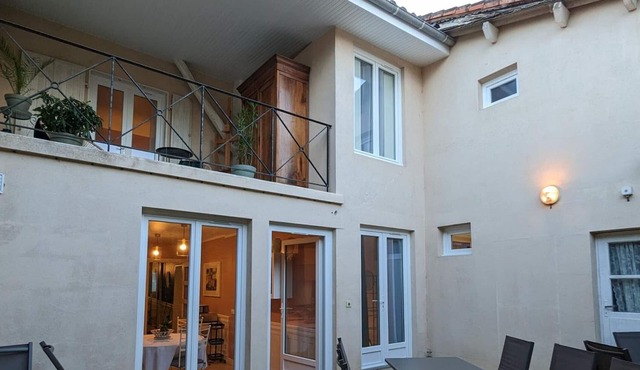 Gite La Rochefoucauld-en-Angoumois, 5 bedrooms, 10 persons