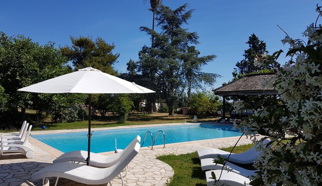 g ^ te de France 3 épis, 3 *, by the sea with swimming pool, meadow and animals, wifi