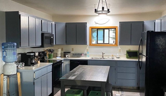 G&V Rental - Perfect Fly Fishing Getaway in the heart of Craig Montana