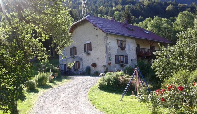 G104010 - Chezery-forens