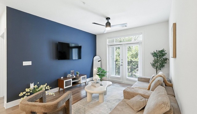 G12 Luxury 2B Condo W/Pool & Gym by Traveller's Comfort in Downtown Fort Worth