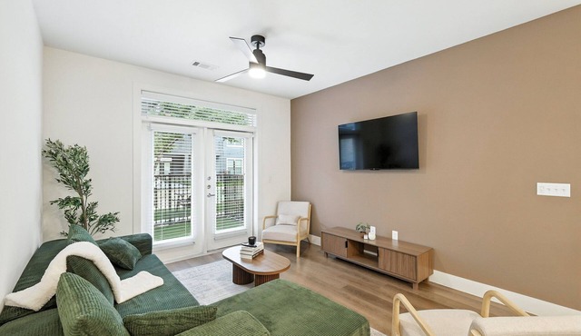 G36 Beautiful 2Bed-2Bath Condo by Traveller's Comfort in Downtown Fort Worth