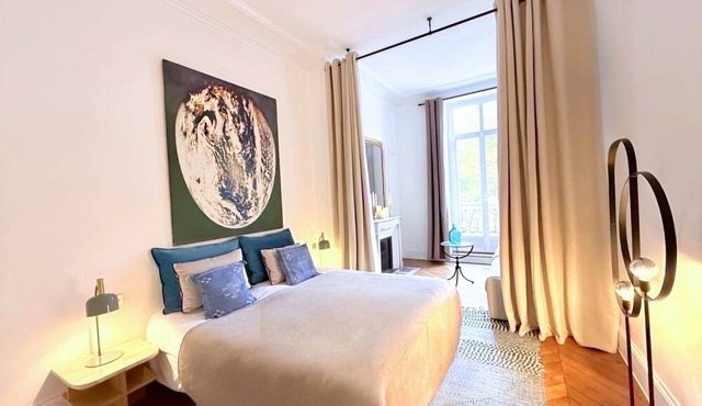 Gaîté Paris, 5 Br/3 Ba, 10 ppl, 170 m²