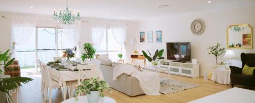 Gables Box hill Maraylya Two Level House 14ppl