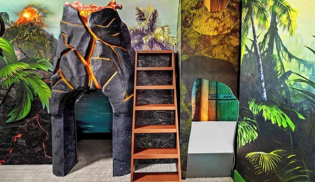 Gaby's Galaxy | Volcano themed BR, spacious L/DR, PVT pool - 8 mins to Universal