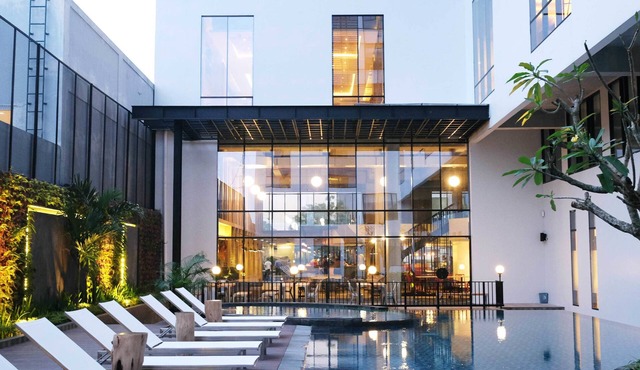 Gaia Cosmo Hotel