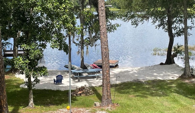 Gainesville Area Lakefront Home (Riley Lake) CANOE JONBOAT KAYAKS Unlimited Wifi