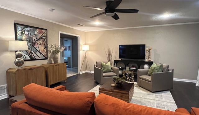 Gainesville Getaway. Newly remodeled home minutes from WinStar and NCTC