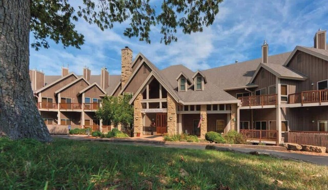 Galena, 1 bedroom condo, fireplace!