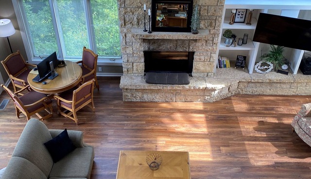 Galena's Premier Lakeview 6 BR/5.5 BA Executive Home; Can rent as 4, 5 or 6 BR