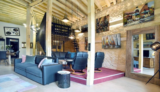 Galerie - Ancienne galerie de peinture sur le port