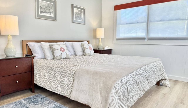 Gallagher`s Travels Room 15 (King Suite)