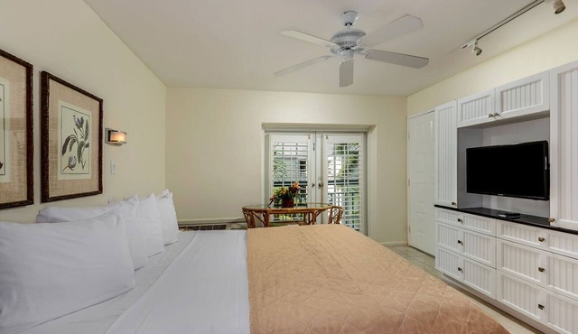 Galleon Resort Efficiency in the old town