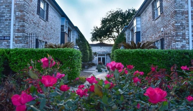 Galleria Area Apt Long and Short Rentals Available