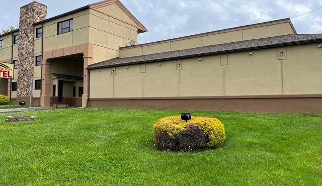 Gallery Holiday Motel