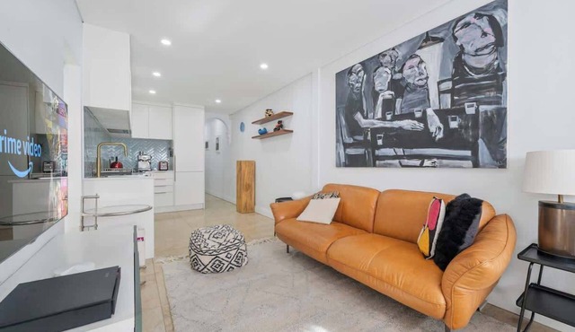 Gallery on Kent | Prime Location