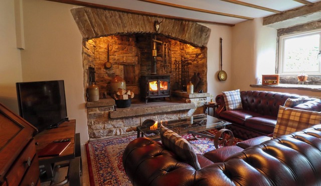 GALLIVANTIN COTTAGE, family friendly, with open fire in Aysgarth