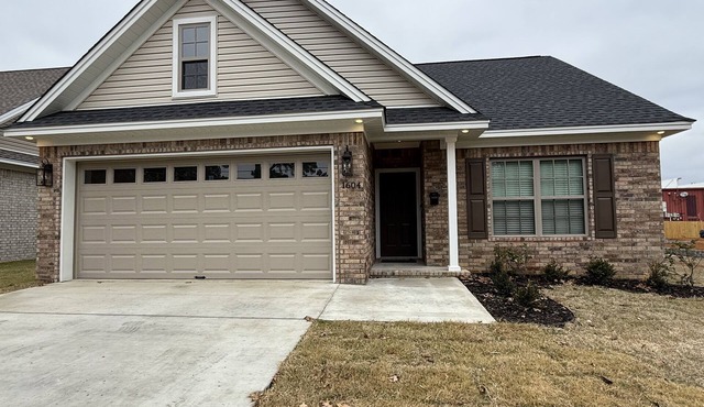 Galloway Place: a spacious 3-bedroom, 2-bath home that sleeps six.