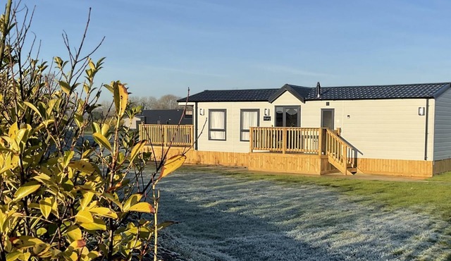 GALTRES LODGE - a holiday cottage that sleeps 4 guests in 2 bedrooms