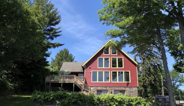 Galway Lake Getaway 3 Bedrooms, 2.5 Bath Sleeps 6